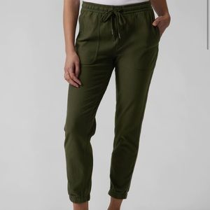 Athleta Farallon Joggers - Size 4P - dark green